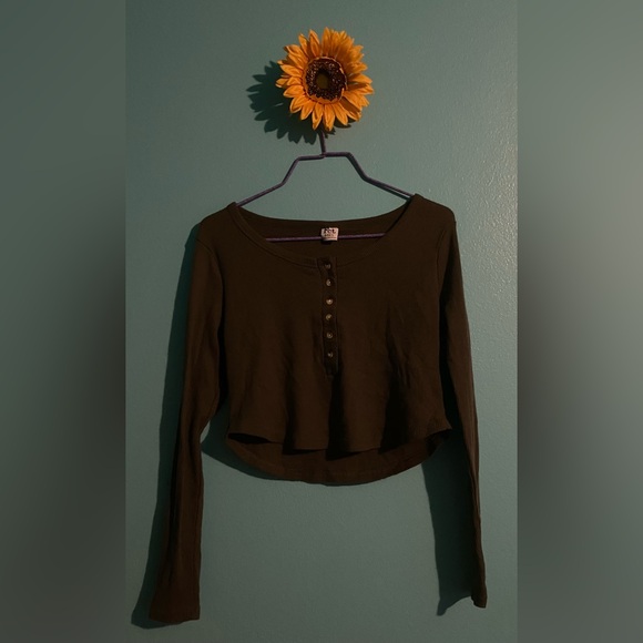 fct Tops - Olive green button top